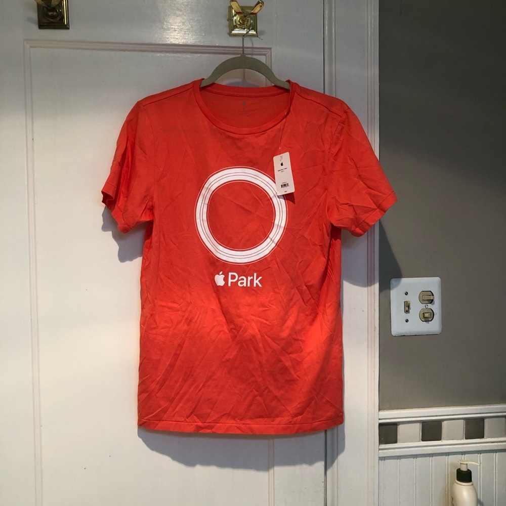 Official Apple Park Graphic Infinite Loop Shirt